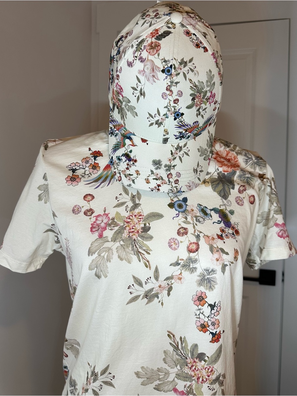 Johnny Was Cream Floral & Bird Print Short Sleeve Tee with Matching Hat